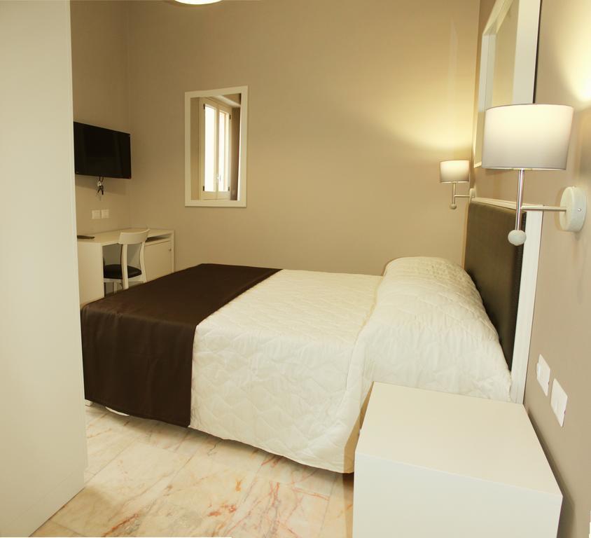 Faro Bianco Gallipoli - Suites & Apartments Kültér fotó
